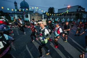 BIB: 
                            <button type="button" onclick="openModal(26233178)" class="btn btn-primary btn-sm float-right btn-popup" data-toggle="modal" data-target=".modal-high-quality">
                        <i class="fas fa-shopping-cart"></i> Add to Cart
                    </button>
                                            <button type="button" onclick="isThisMe(26233178, true)" class="btn btn-success btn-sm float-right btn-popup btn-isme hidden" data-toggle="tooltip" data-placement="bottom" title="นี่คือรูปของคุณใช่ไหม คลิกที่นี่เพื่อเอาเข้าอัลบั้ม">
                        <i class="fas fa-plus"></i> Add to album
                    </button>
                    <button type="button" onclick="isThisMe(26233178, false)" class="btn btn-warning btn-sm float-right btn-popup btn-isnotme hidden">
                        <i class="fas fa-ban"></i> Remove from album
                    </button>